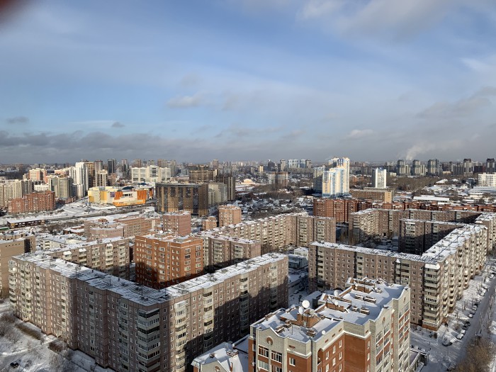 За окном