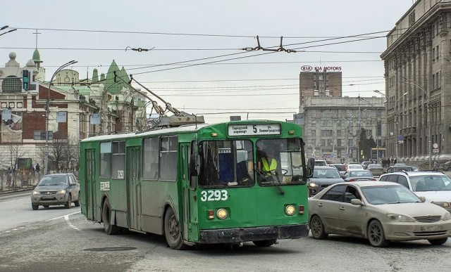 В Мариуполе запущены первые троллейбусы