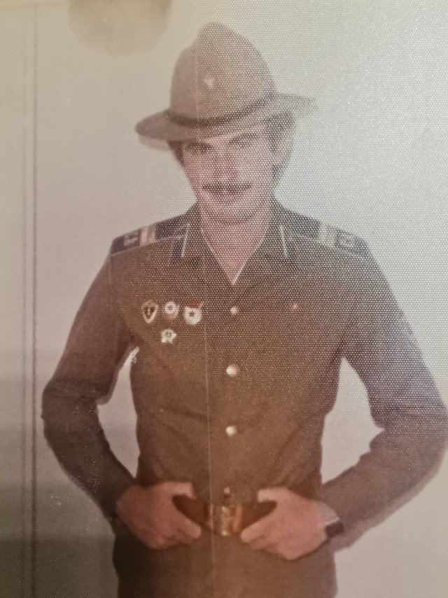 А давайте в честь праздника, выкладывать свои армейские фотки уважаемые яповцы