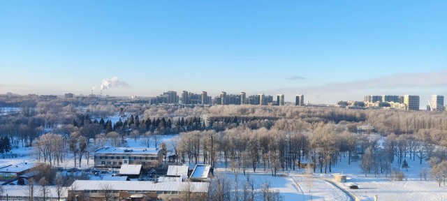 А из нашего окна, площадь Красная видна