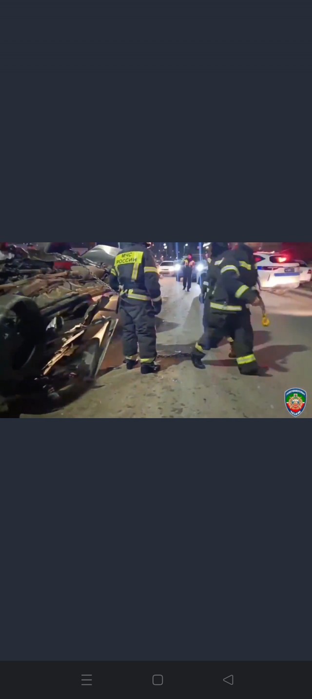 Автомобиль протаранил пять машин в Казани