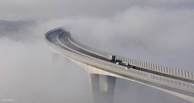 Немного картинок и гифок , глаз порадовать , настроение поднять ...