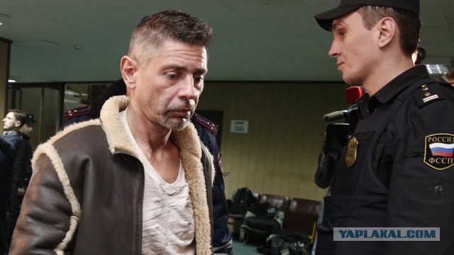 Светские львы и львицы. Анализ.