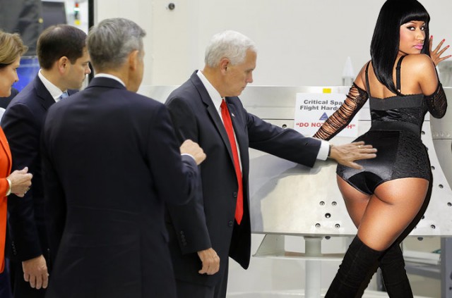 Фотожабы: Вице-президент США, игнорирующий надпись «Не трогать»