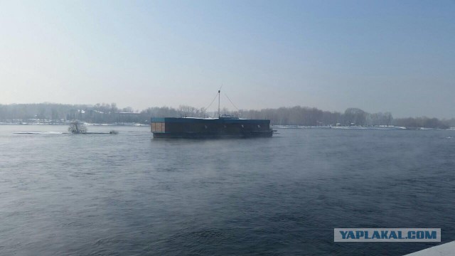 В Самаре вместе со льдом от берега оторвался ресторан «Старая пристань»