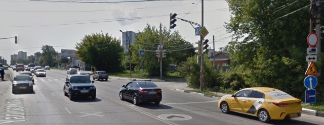 Уверенно стартанул