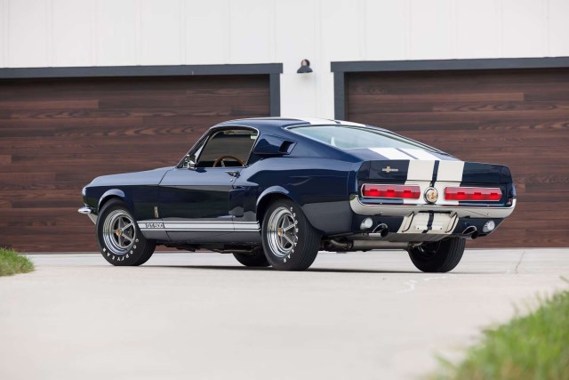 60 лет Shelby Mustang. Красивых автофото пост к юбилею