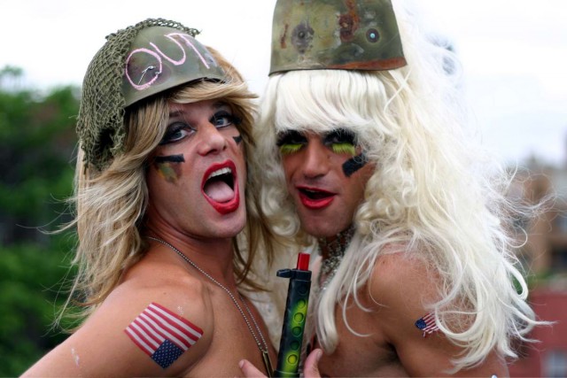 На майдане постояли, пора и на заработки в Москву