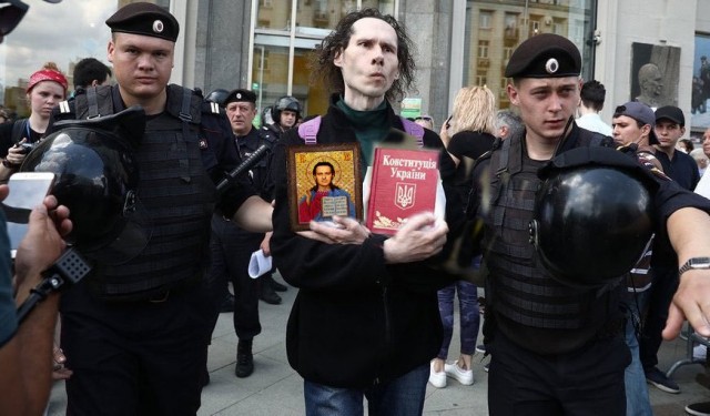 Расстановка точек над i в теме про протесты в Москве