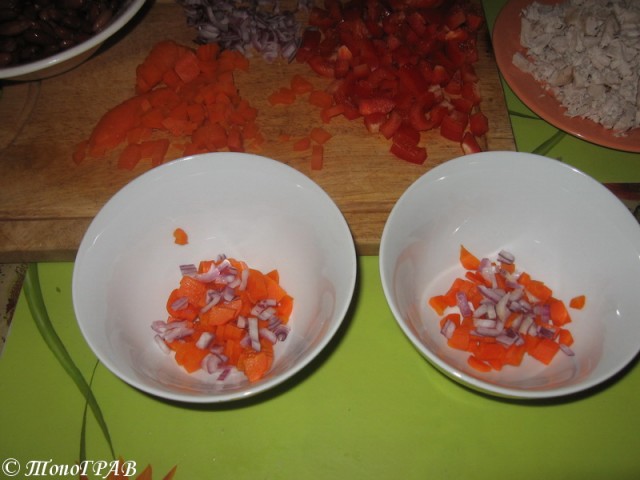 Фасоль – International, Или «Веселые нотки»