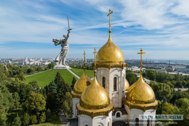 Памятник "Стоять насмерть"