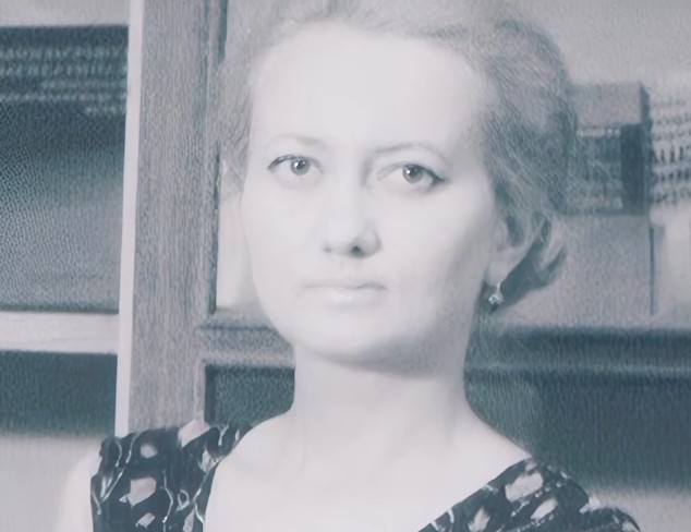 1971 год. В советской семье родился чернокожий ребёнок, что вызвало ссору между родителями.