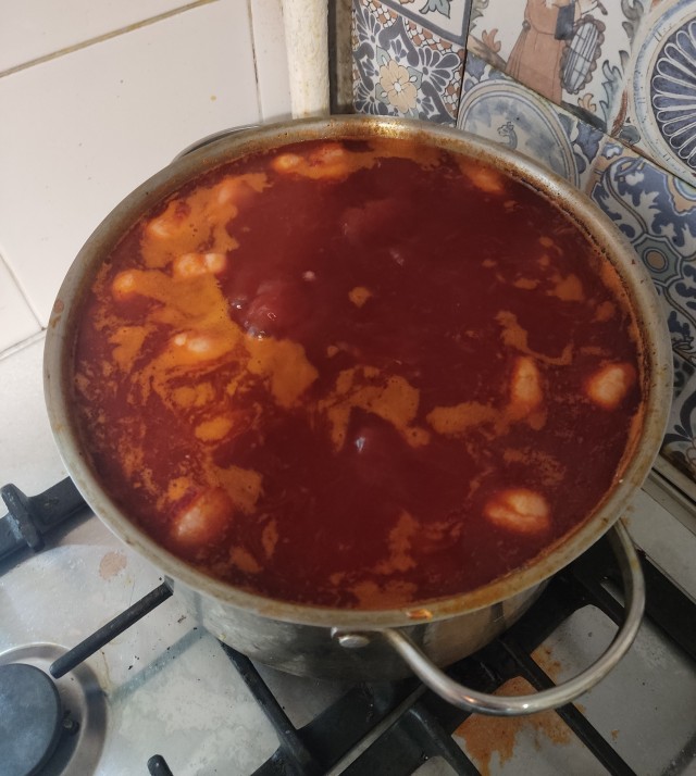 Сыграл гормон