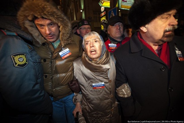 Зимние забавы в Москве - разгон митинга