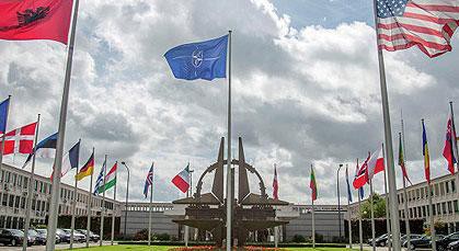 Франции следует выйти из состава НАТО