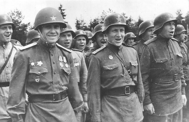 Дело принципа: почему советские солдаты во время войны не носили каски