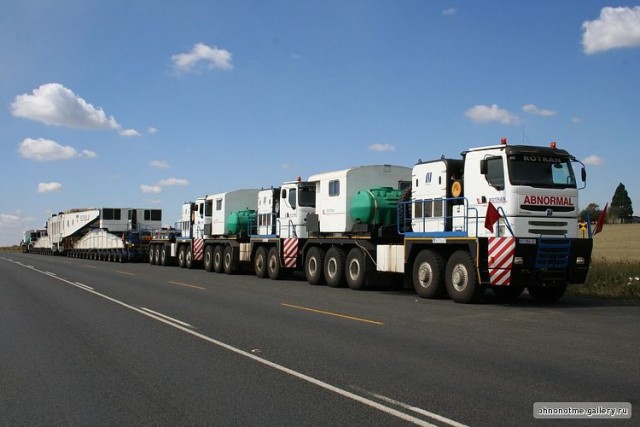 Бедный Renault. Мужики купили Яхту