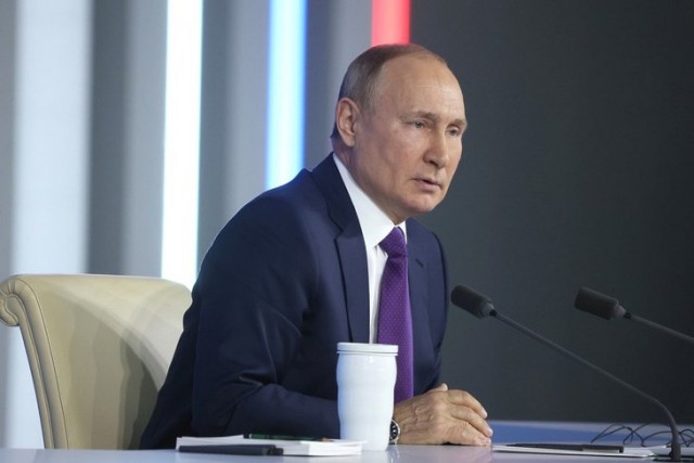 Владимир Путин: Россия планирует произвести свыше 1000 самолетов к 2023 году.