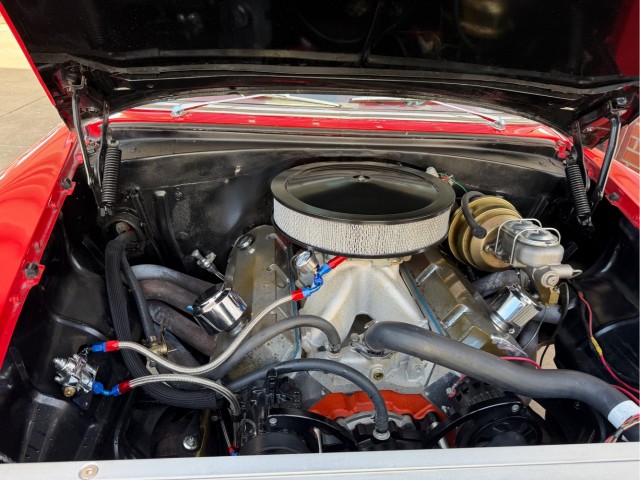 Вот какую «игрушку» увидел на заправке