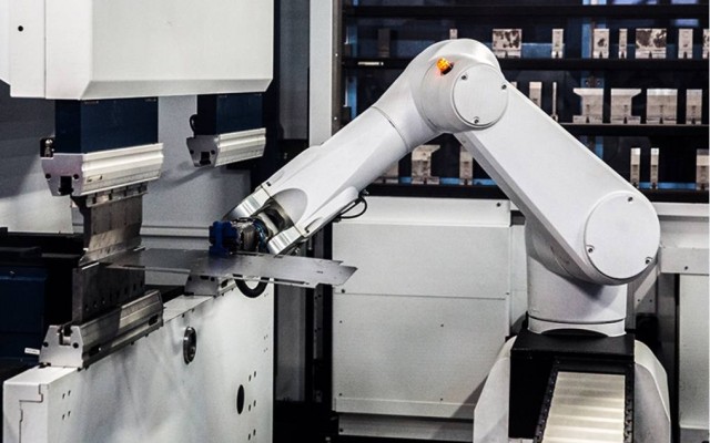 Госкорпорации начнут создавать безлюдные производства в РФ