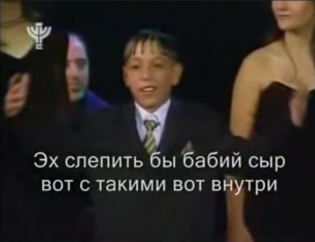 Ребят, объясните мне, человеку далёкому от деревни, что за фигня?