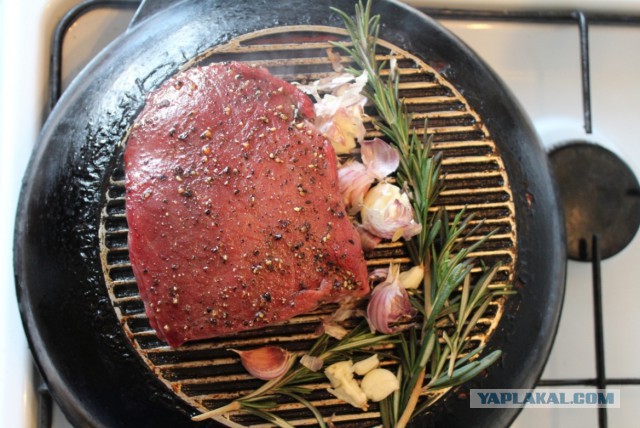 Вкусное обаяние Кулинарии, Повара ЯПа поздравляют милых дам!