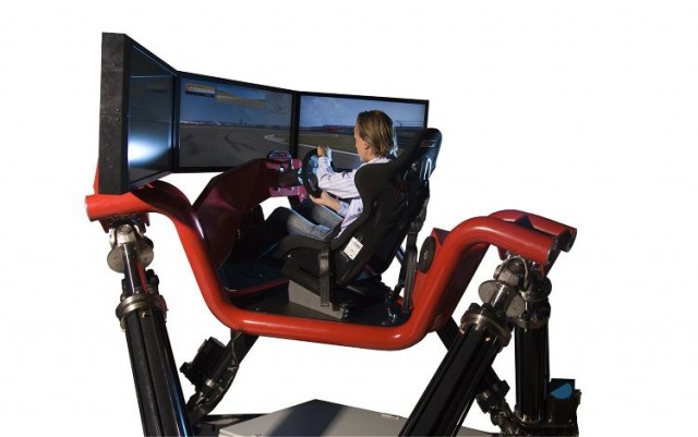 Гоночный симулятор, 1 пикча + видео