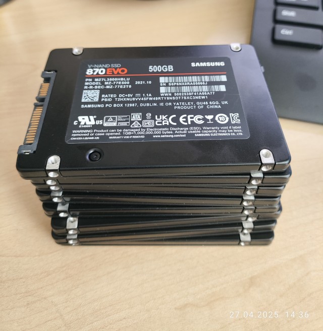 Опять твердотельники Samsung EVO 870 старых партий дают о себе знать