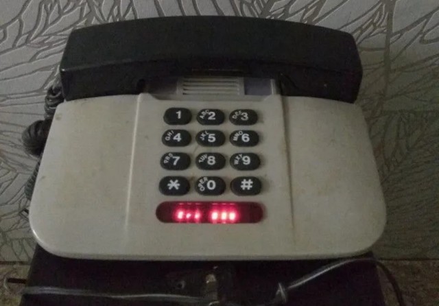 Домашний телефон с АОН. Это было так круто!