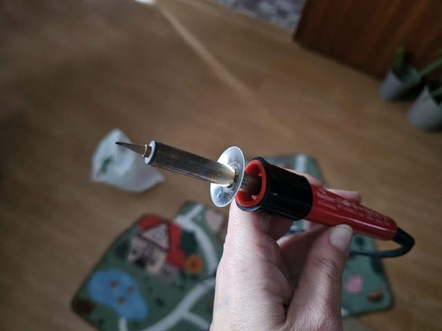 А не сшить ли мне новые коврики в машину?