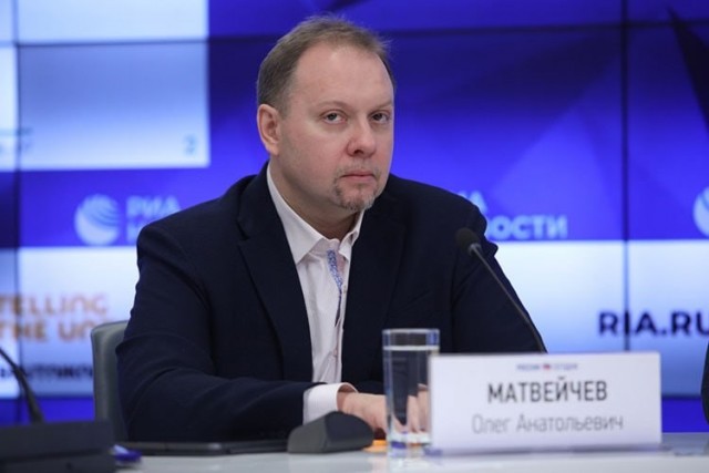 *БАЯН*По сути, теперь стоит простой выбор: с кем он — с Путиным или с Зеленским?