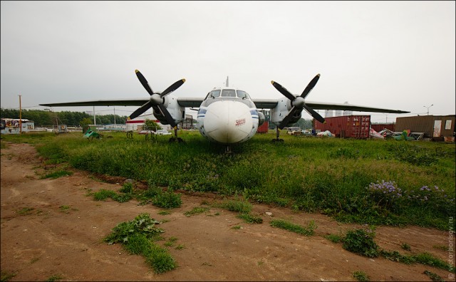 Восстановление Ил-14Т на Тушинском аэродроме