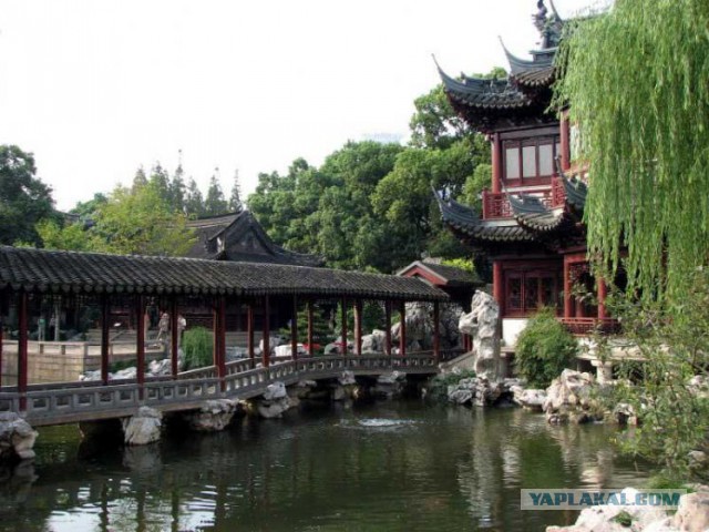 Пора завязывать с туристическими городами…