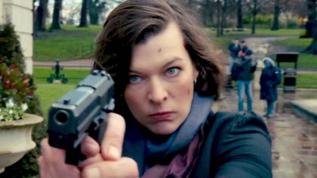 45-летие Милла Йовович встречает в ранге самой "смертоносной" актрисы Голливуда