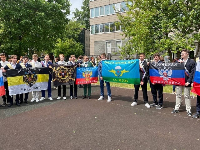 Такие сейчас выпускные в школах