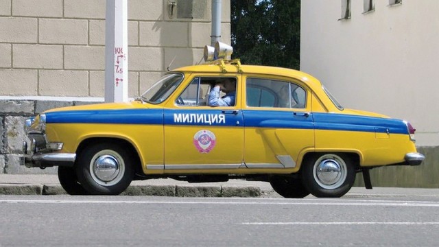 Принять вправо и остановиться: милицейские автомобили в СССР