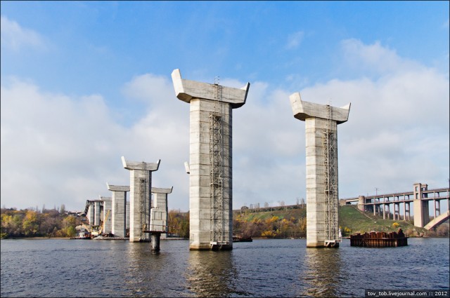 Новый мостовой переход в Запорожье
