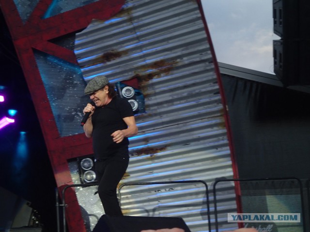AC/DC. Вжарим рок в этой дыре!