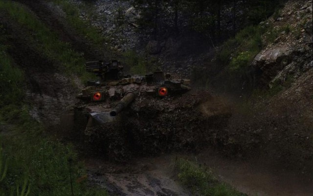 Танк Т-90 со «Шторой» ударил по боевикам в Алеппо