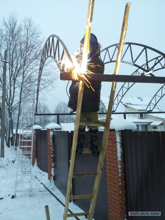 Как собираются навесы под машины