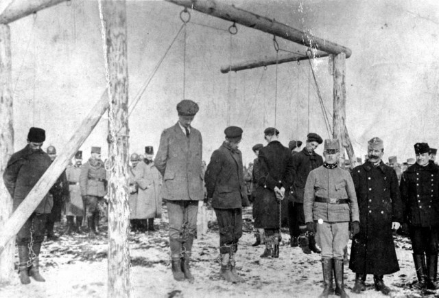 История в фотографиях