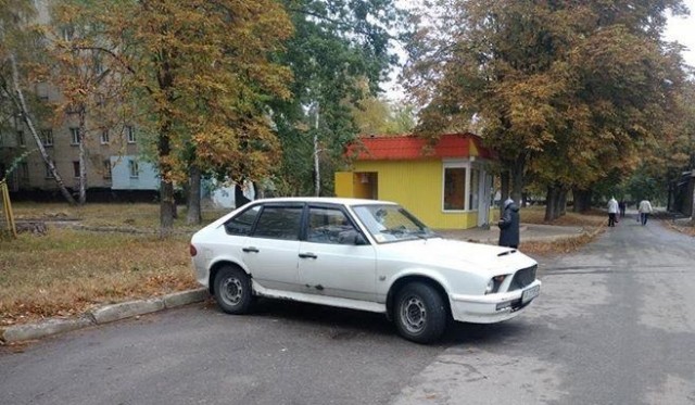 Подборка "гениев" автотюнинга