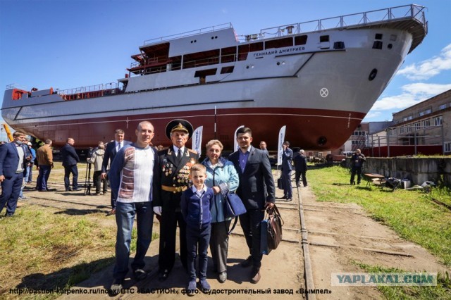 Рыбинский судостроительный завод спустил на воду самое крупное в истории предприятия судно