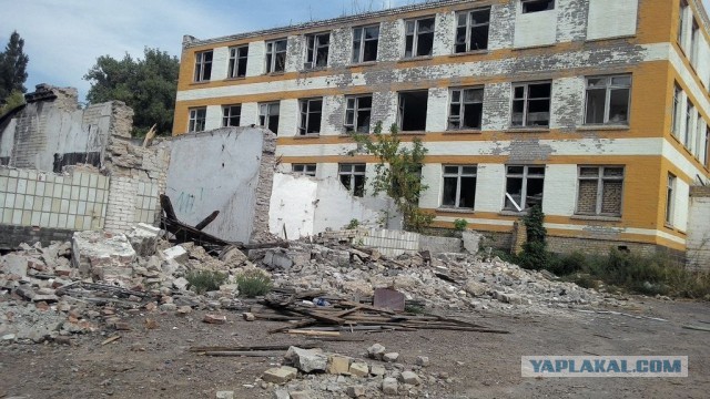 Очевидцы показывают последствия взрывов на авиабазе в Крыму