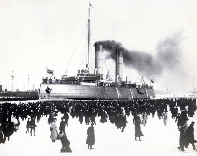Ледокол «Ермак» — 29 октября 1898 года на воду спущен первый в мире ледокол арктического класса