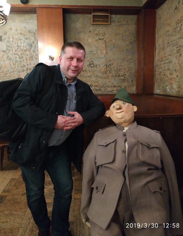 Идиот на службе