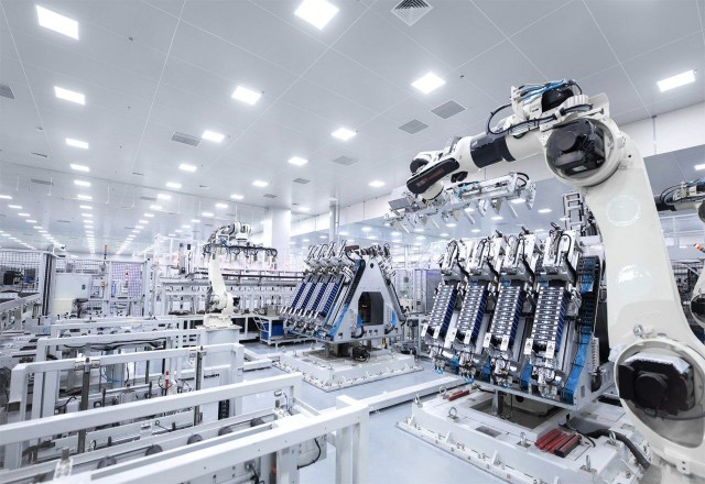 Фотоэкскурсия. Это тот самый умный завод, который совместно запустили Changan и Huawei в Китае