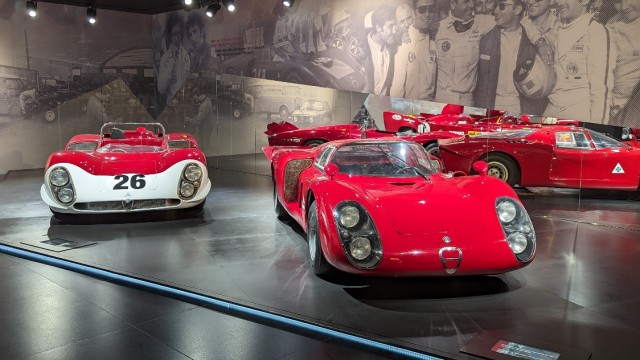 Alfa Romeo museo. Красивых автомобилей пост