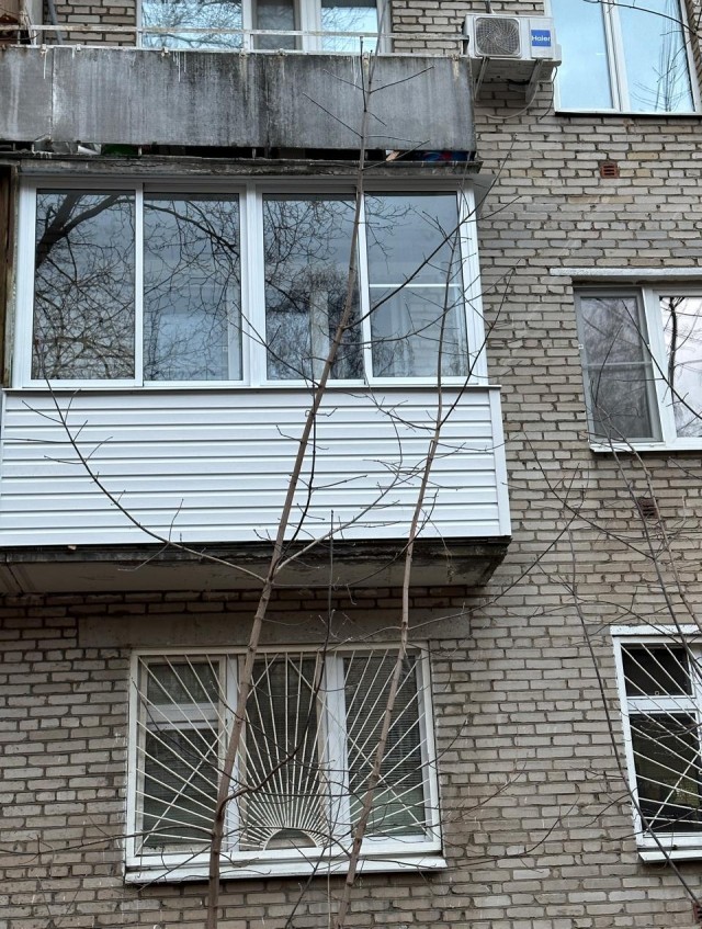 Предлагаем остекление и отделку балконов и лоджий в г. Москве и Московской области