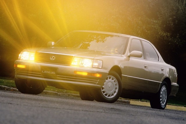 Крушение немецких авторитетов: как Lexus LS 400 покорил рынок США